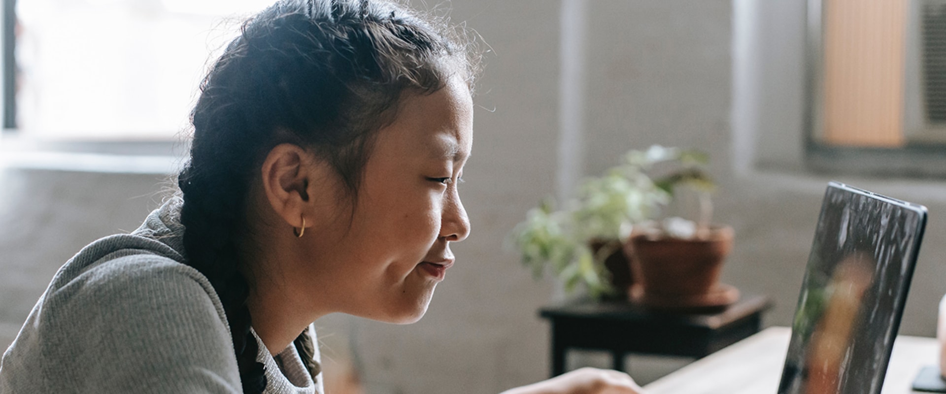 Advantages of Online Learning: Unlocking a World of Education at Your Fingertips