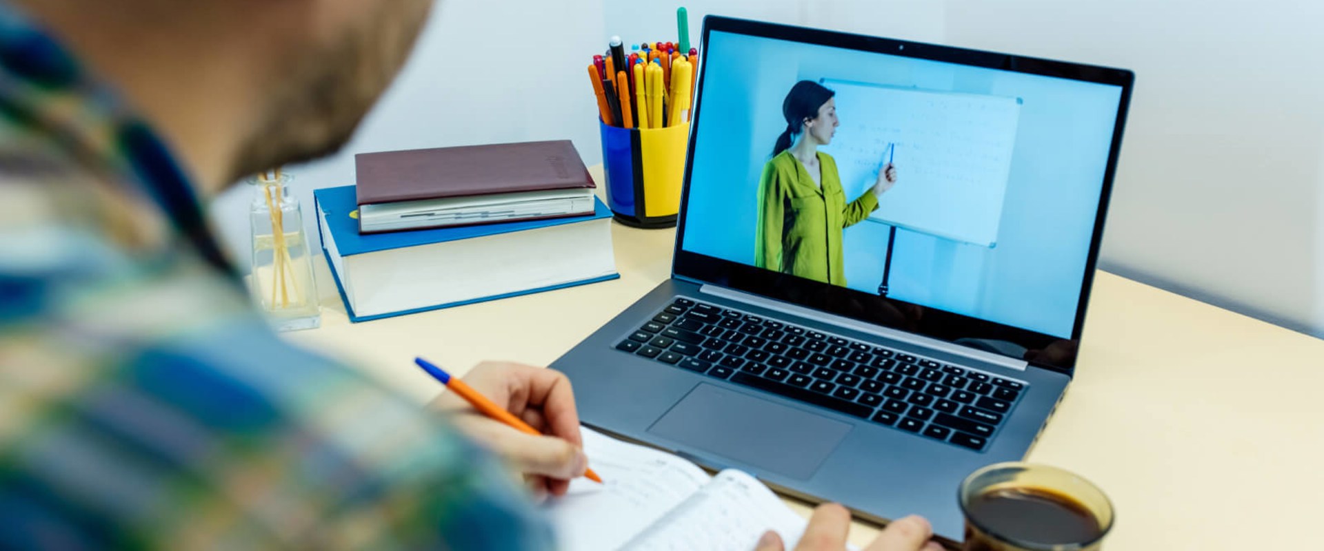 The Benefits of MOOCs for Independent Study