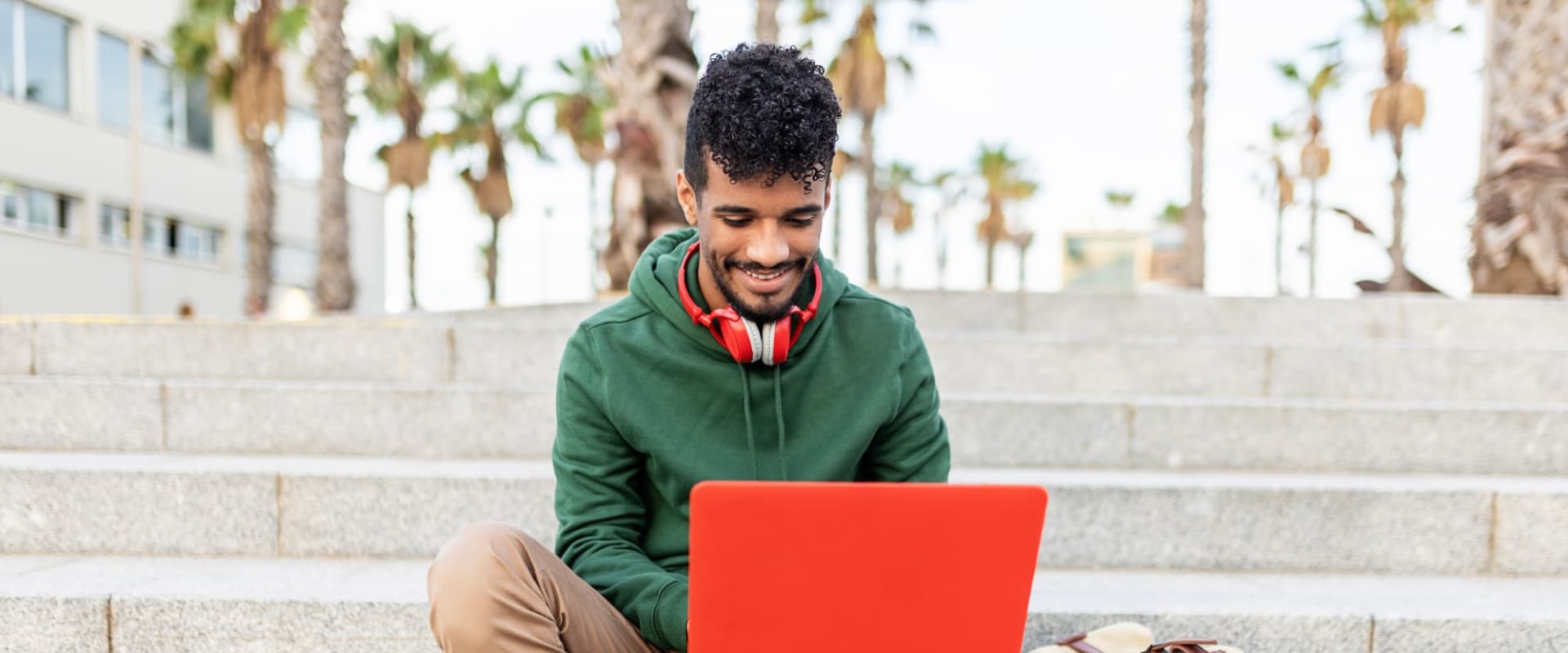 How to Find and Enroll in MOOCs: A Comprehensive Guide to Distance Education Options